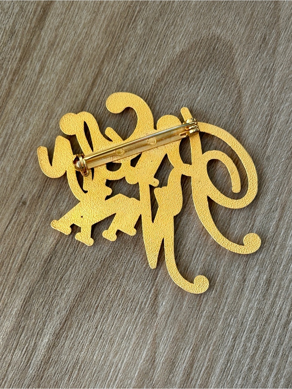 Nina Ricci Gold Script Monogram Pin Brooch - Picture 2 of 2